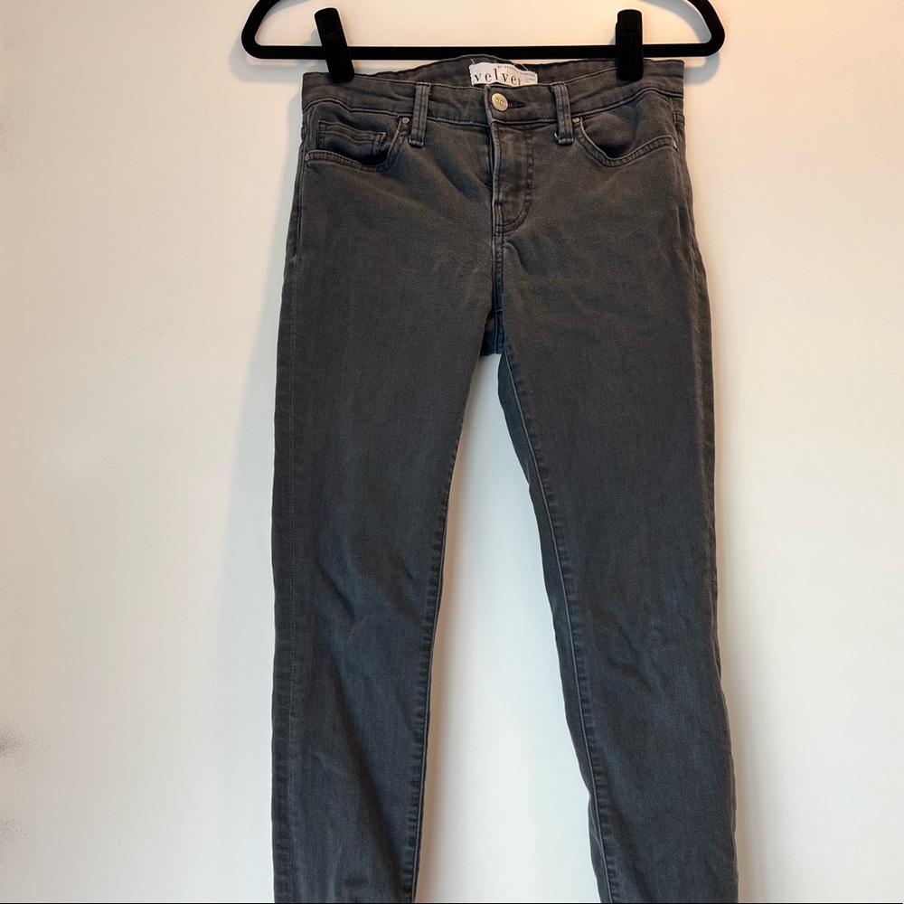 Velvet by Graham & Spencer Gray Denim Pants